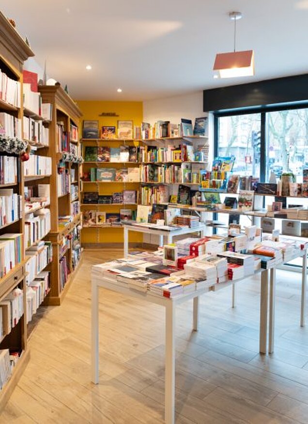 Hello - Librairie café maison édition Paris 19e