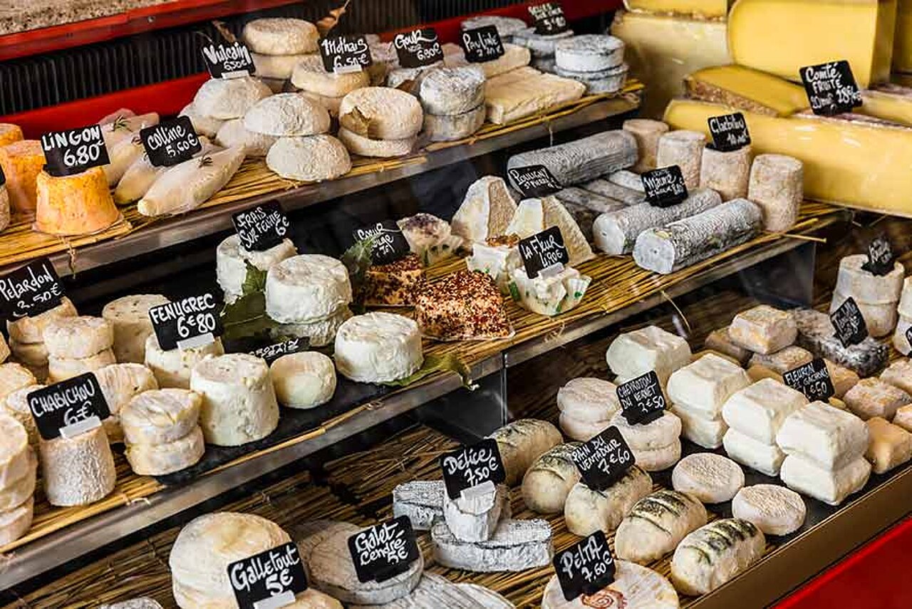 La réglementation sur l'affichage des prix appliquée dans une fromagerie