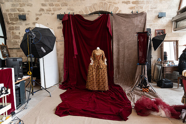 Un jour dans le Temps - Atelier fabrication costumes d'époque Paris 12e