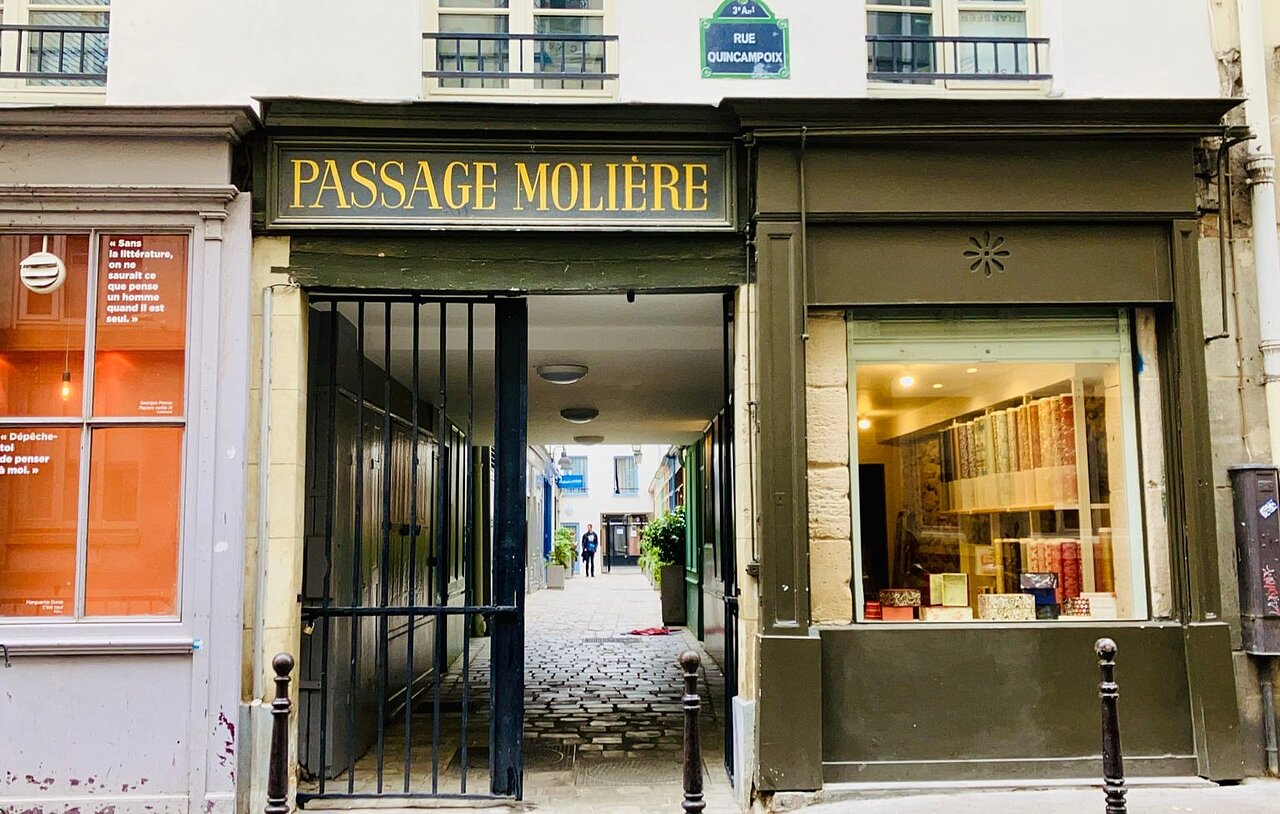 MiSAKi iiNUMA-passage-moliere-paris