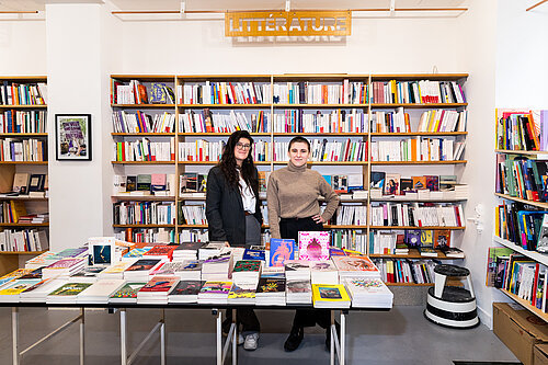 Violette and Co - Gérantes de la librairie LGBTQ+ Paris 11e