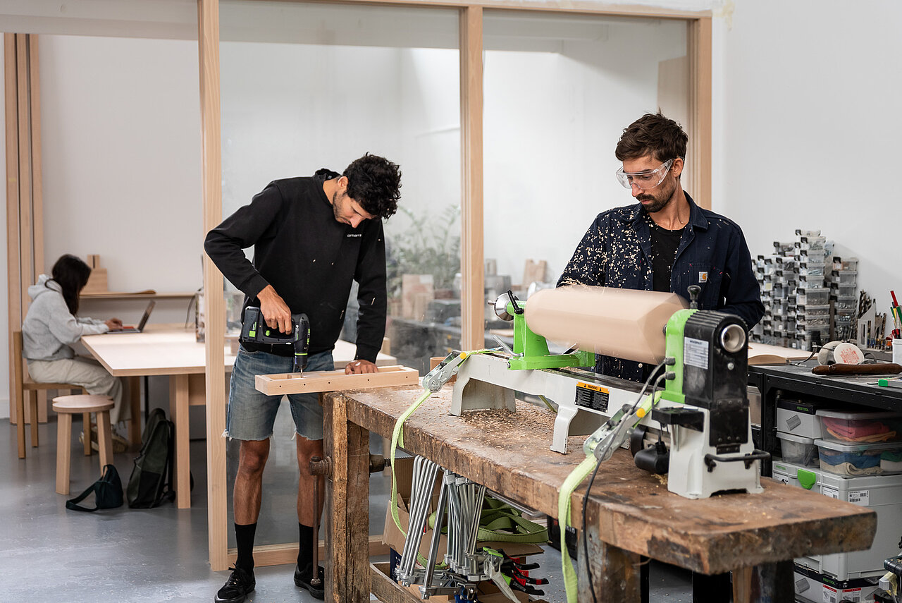 Formel Studio - artisans qui travaillent le bois Paris 19e