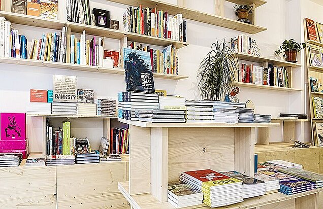 Librairie La Régulière dans la quartier Chateau Rouge à Paris 18e