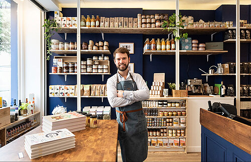 Devinez - Fondateur de l'épicerie fine Paris 17e