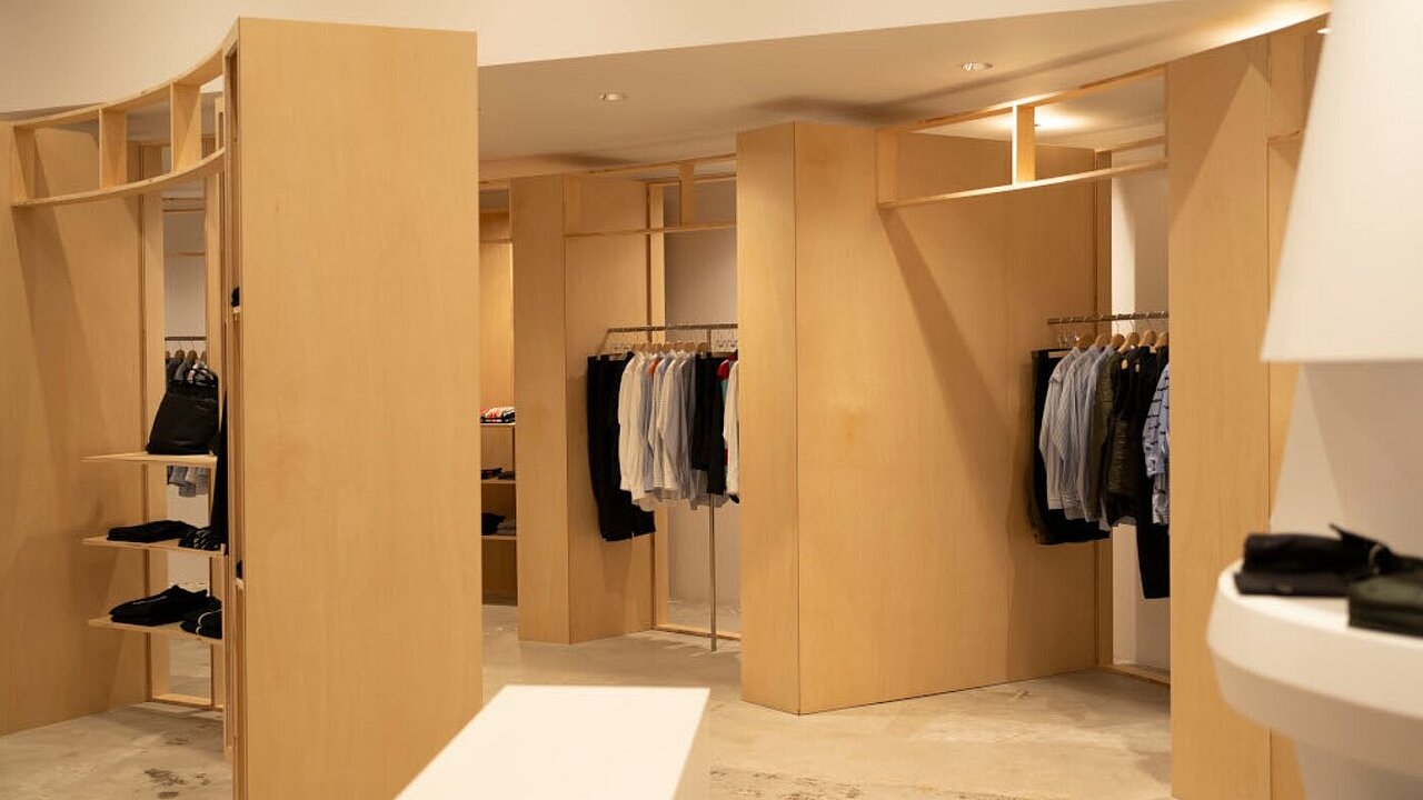 Boutique de prêt-à-porter Comme des garçons - Lauréat 2024 prix Paris Shop Design